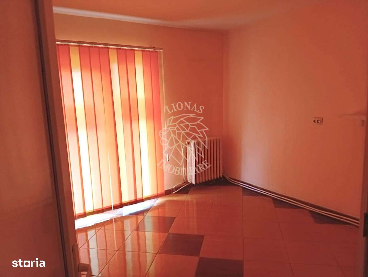 Spatiu comercial 4 camere 70 mp-ideal salon, cabinet-Calea Moldovei - Imagine principală: 4/6