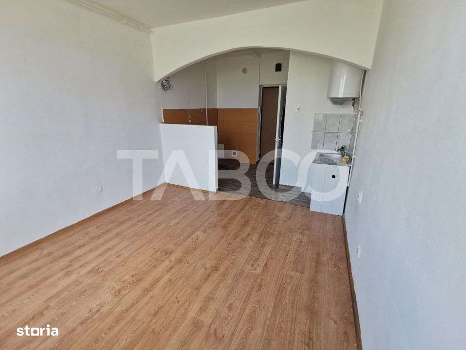 Garsoniera la etajul 1 de vanzare in zona Turnisor din Sibiu - Imagine principală: 4/6