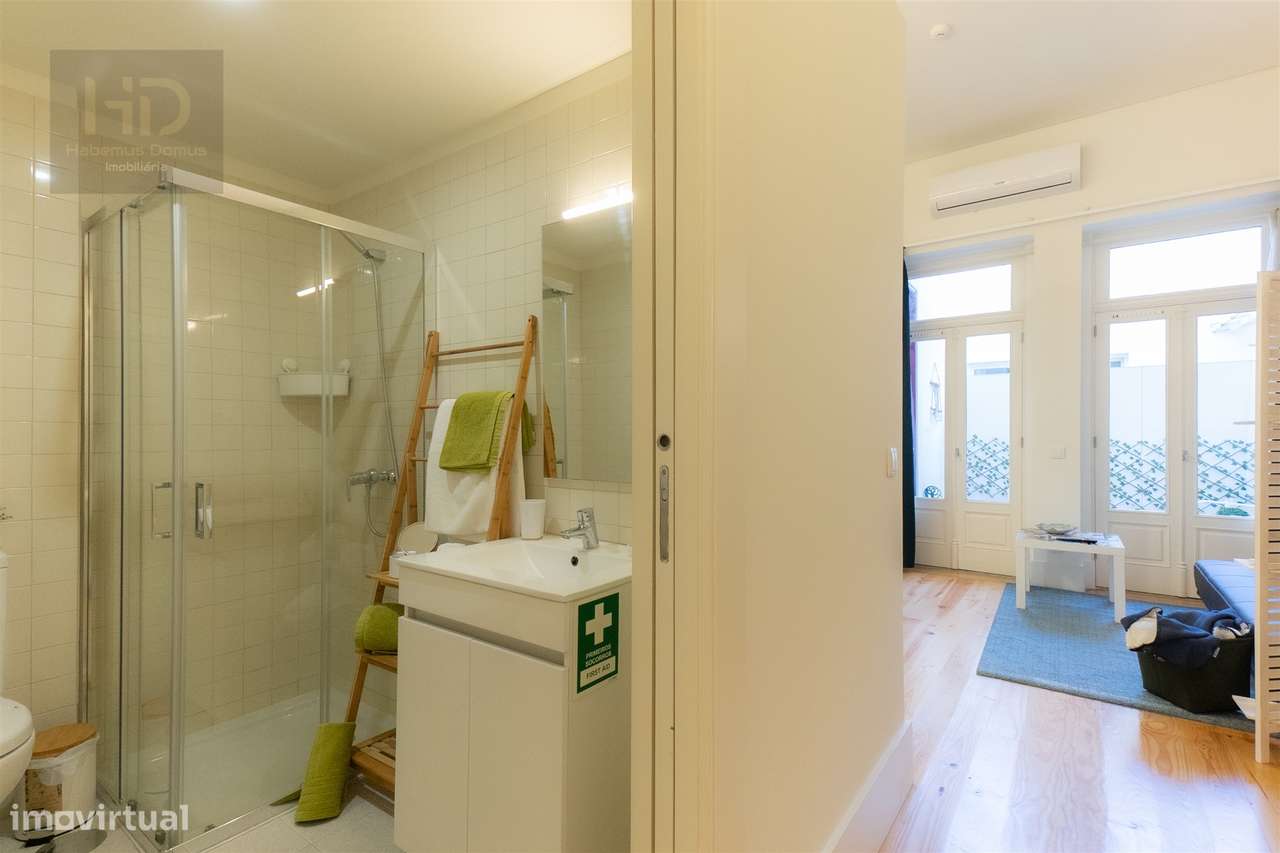 Apartamento T1  com 61m2 e Terraço Privativo próximo do metro no Porto-10