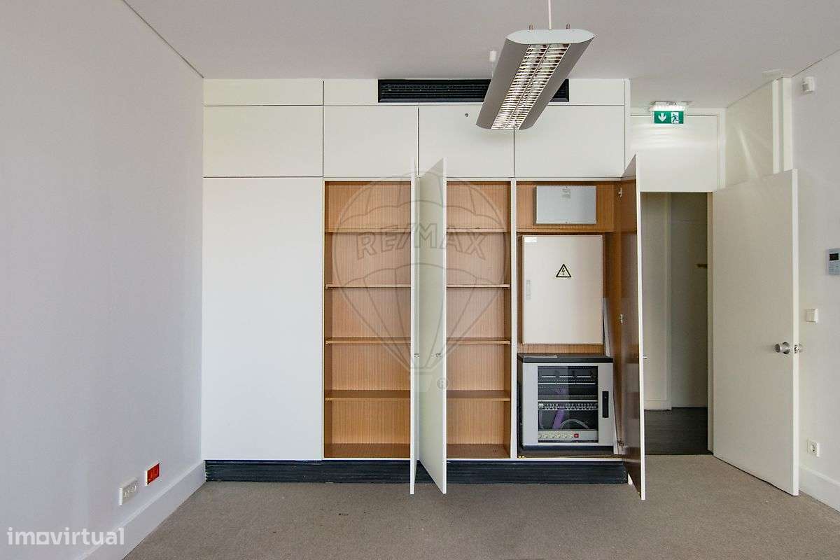 Escritório  para arrendamento - Grande imagem: 5/10