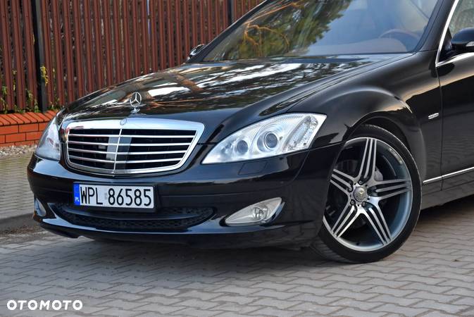 Mercedes-Benz Klasa S 320 CDI DPF 7G-TRONIC BlueEFFICIENCY - 33