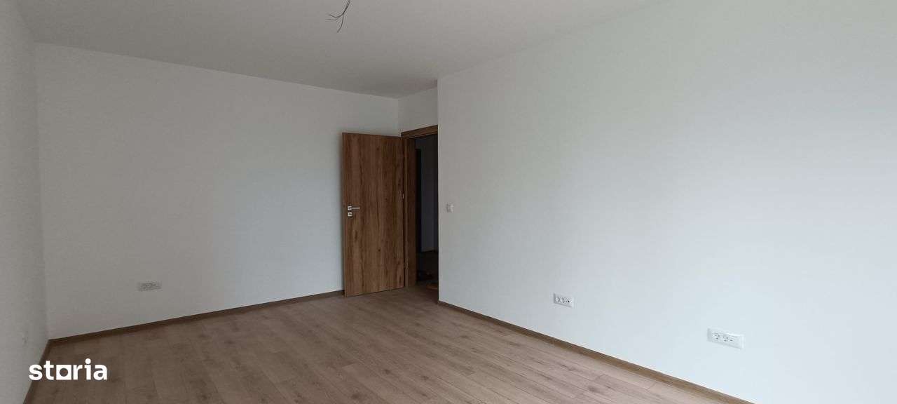 Spatiu comercial Maurer 58 mp + doua terase + parcare - Imagine principală: 2/8