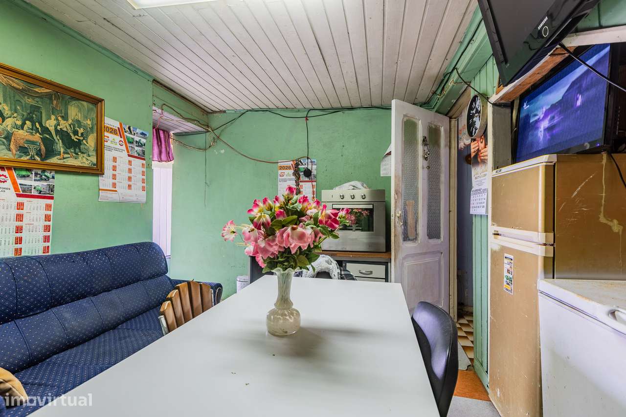 Moradia T2 - Feteiras-9