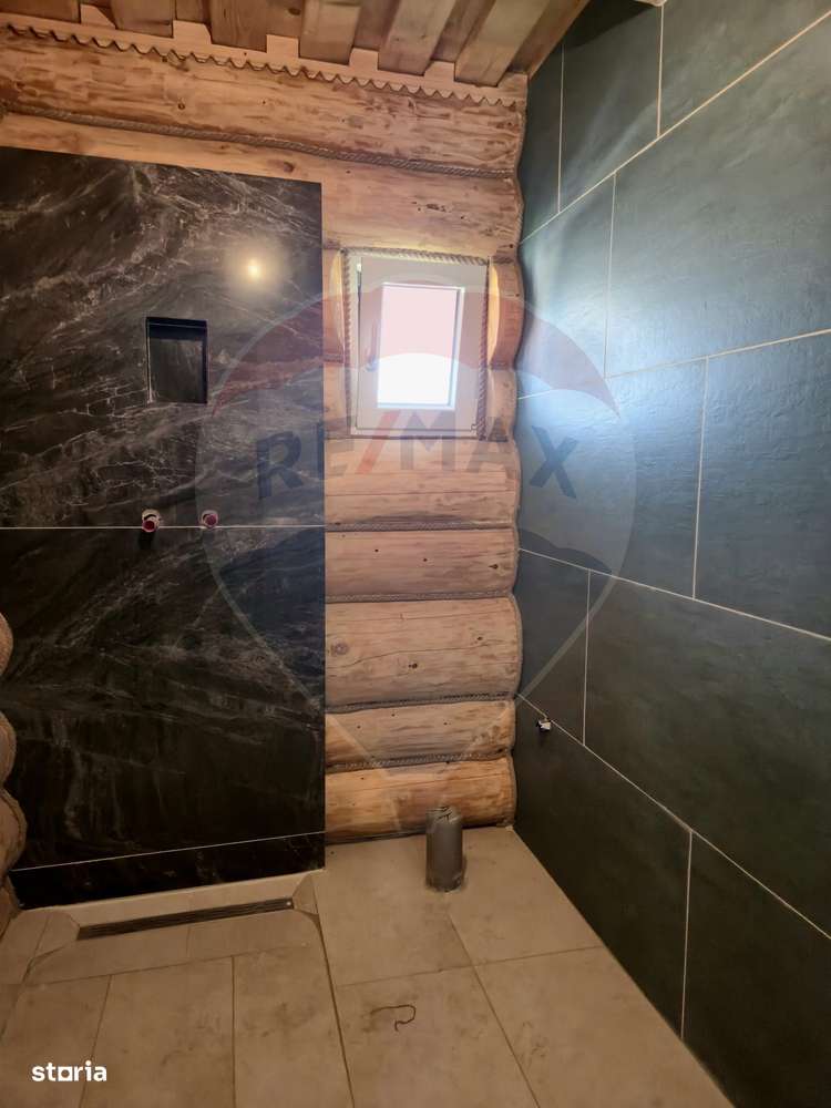 Casă / Vilă cu 6 camere de vânzare-14