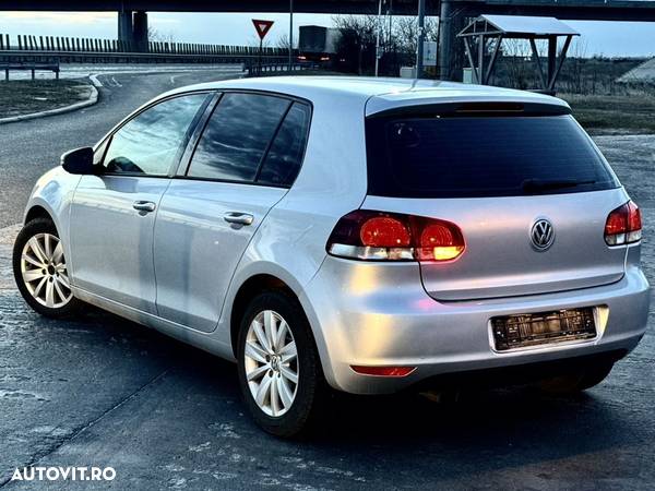 Volkswagen Golf - 9