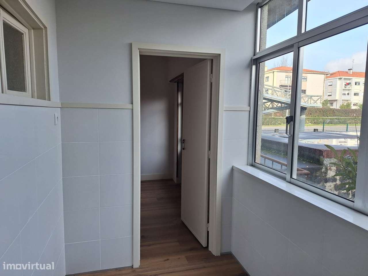 T2 Renovado, Junto à Clinica de Sta. Tecla, Braga - Grande imagem: 3/14