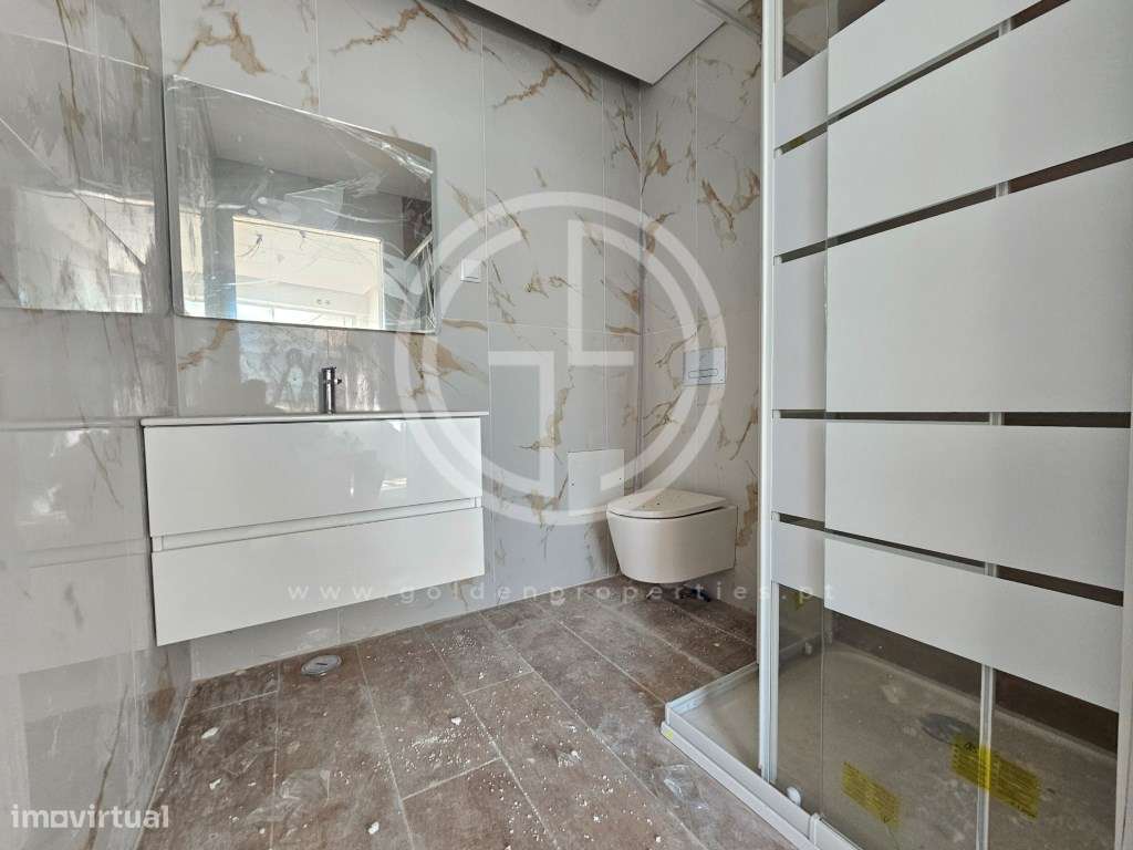 Prédio/ Hotel em remodelação em Faro - Grande imagem: 5/16