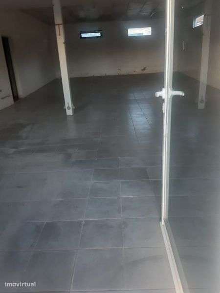 Alugo Loja/Armazem - Grande imagem: 4/4