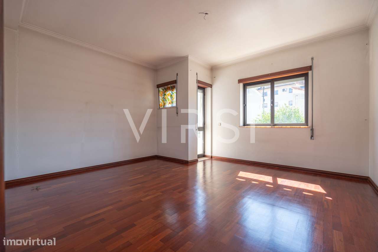 T3 com sótão, 2 garagens e amplo espaço exterior - São Martinho do...-5