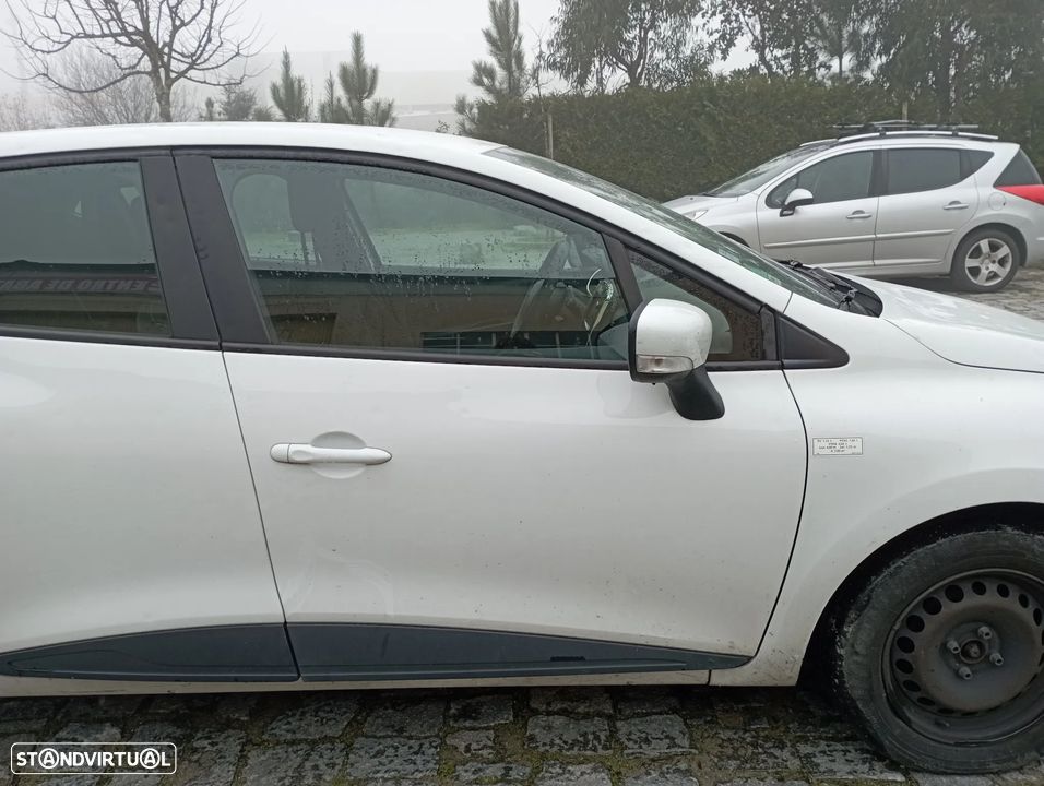 Peça - Porta Frente Direita Renault Clio Iv 2014