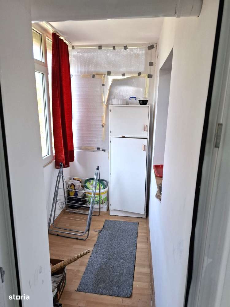3 camere decomandat cu 2 bai , Unirii Sud , etaj 3 din 4 , Unirii Sud-5