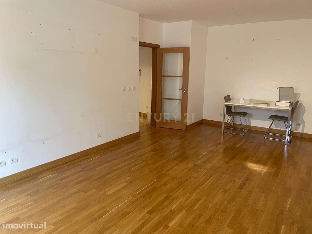 T1 na Alta de Lisboa com parqueamento e arrecadação - Grande imagem: 5/17