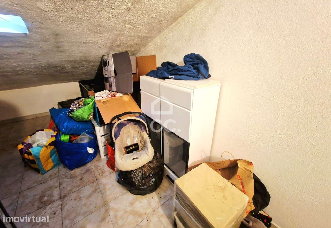 Apartamento T2 em Carregado, Alenquer-12