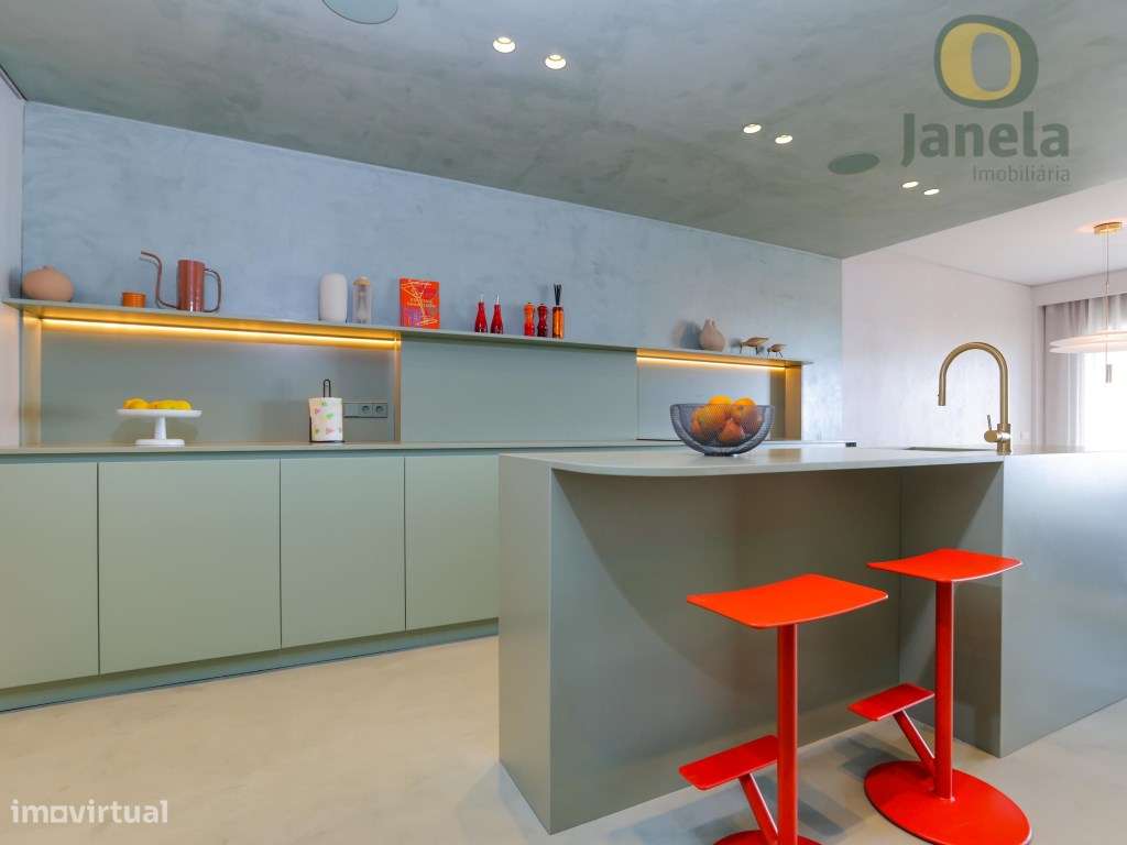 T2+1 com localização perfeita frente à Praia e ao Calçadão, com var... - Grande imagem: 2/35