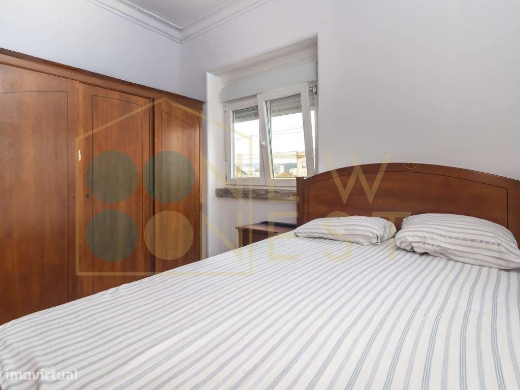 Apartamento T2+1 com excelente luz natural, varanda e logradouro co...-18