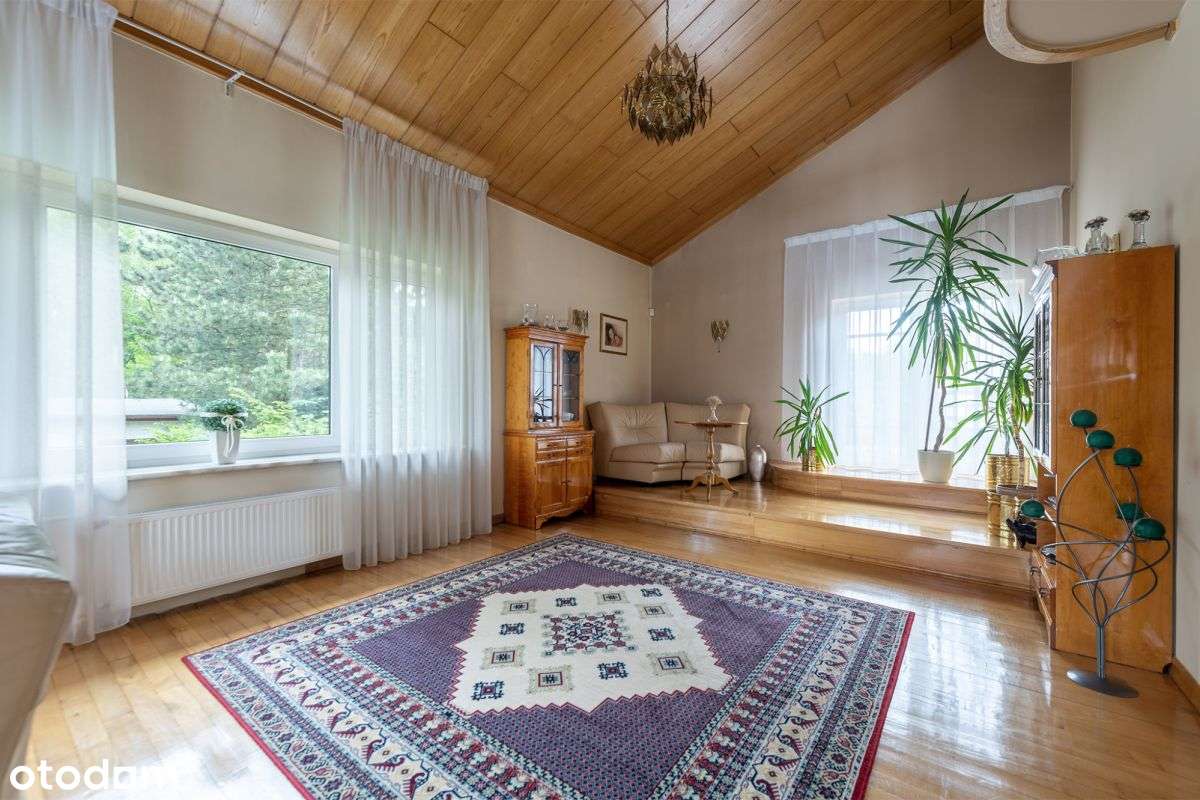 Wygodny dom w świetnej lokalizacji ok ul. Chochoła-2