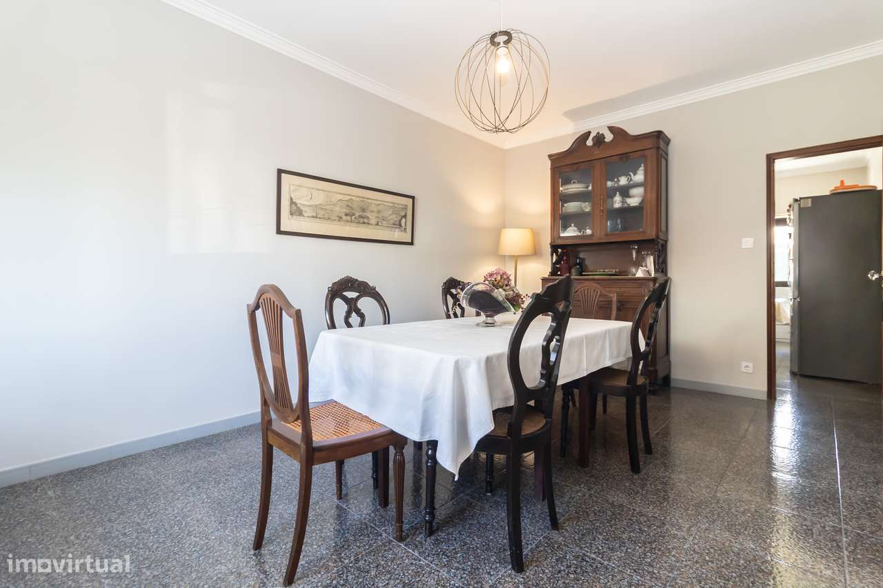 Moradia T5 isolada, Garagem , Quinta Charnequinha-36