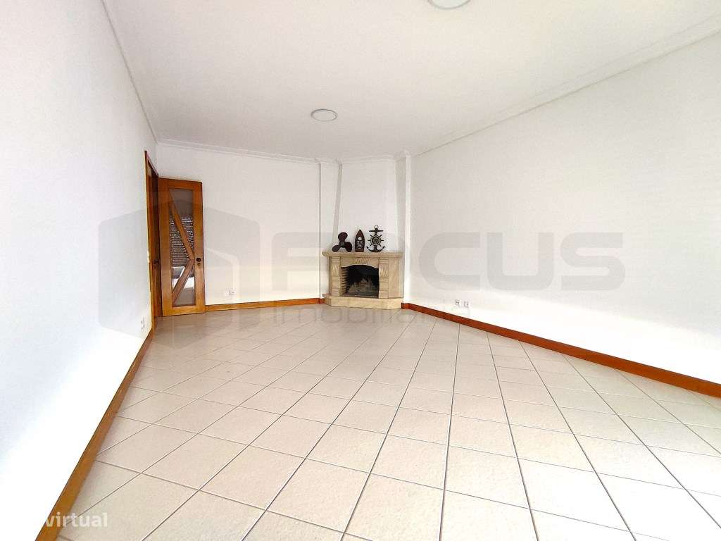 Apartamento T2 para arrendamento Paria da Barra - Grande imagem: 3/24