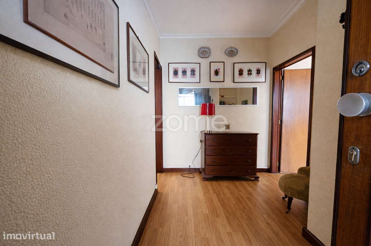 Apartamento T4 com varanda e elevador em Paranhos, Porto - Grande imagem: 3/29