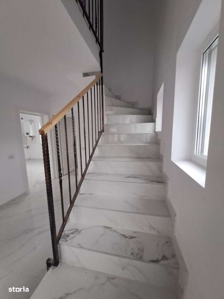 Casa 4 camere Bucium 169 000 euro-12