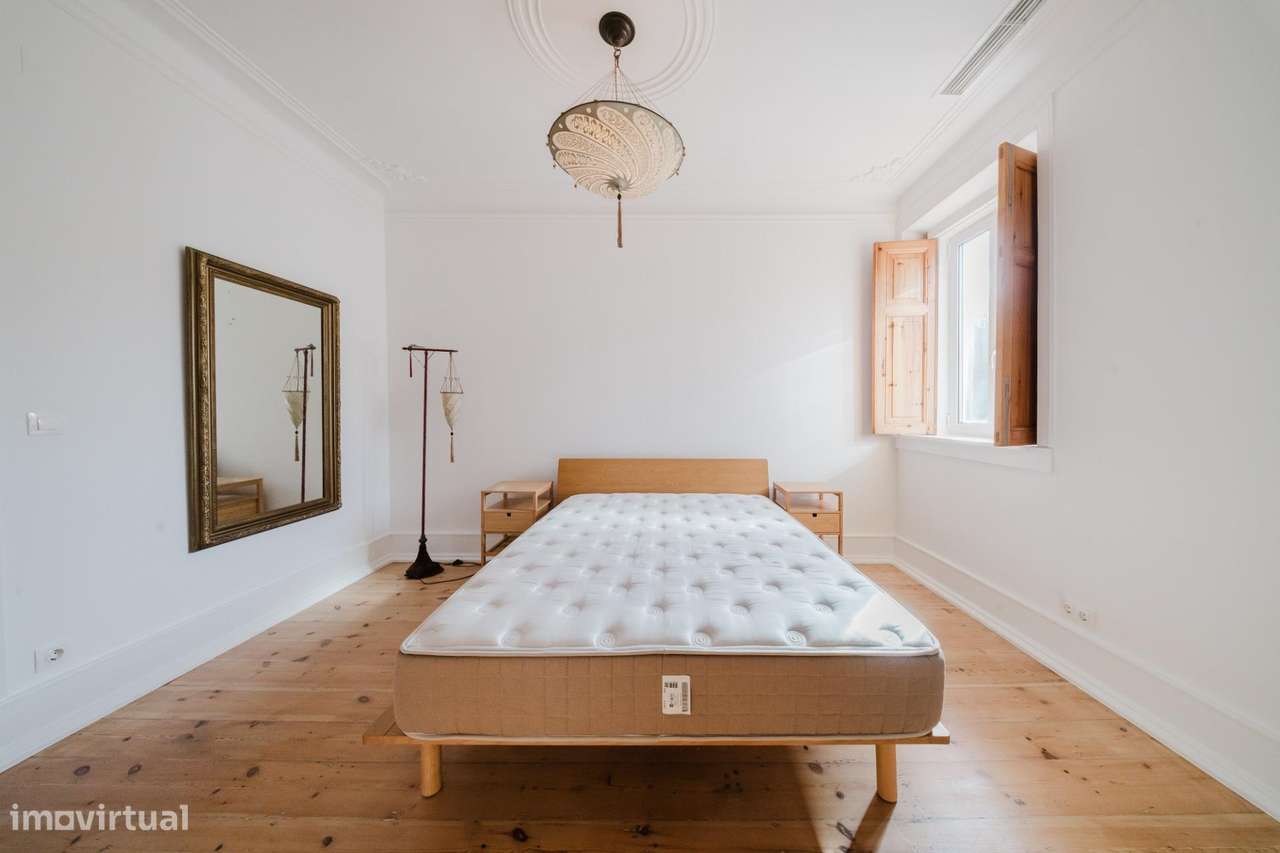 Apartamento T3 renovado junto à Avenida da Liberdade-20