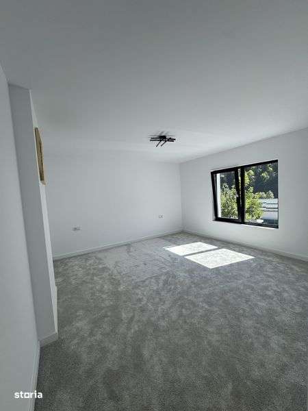 Vand casa in Azuga, 3 minute de partie - Imagine principală: 4/8