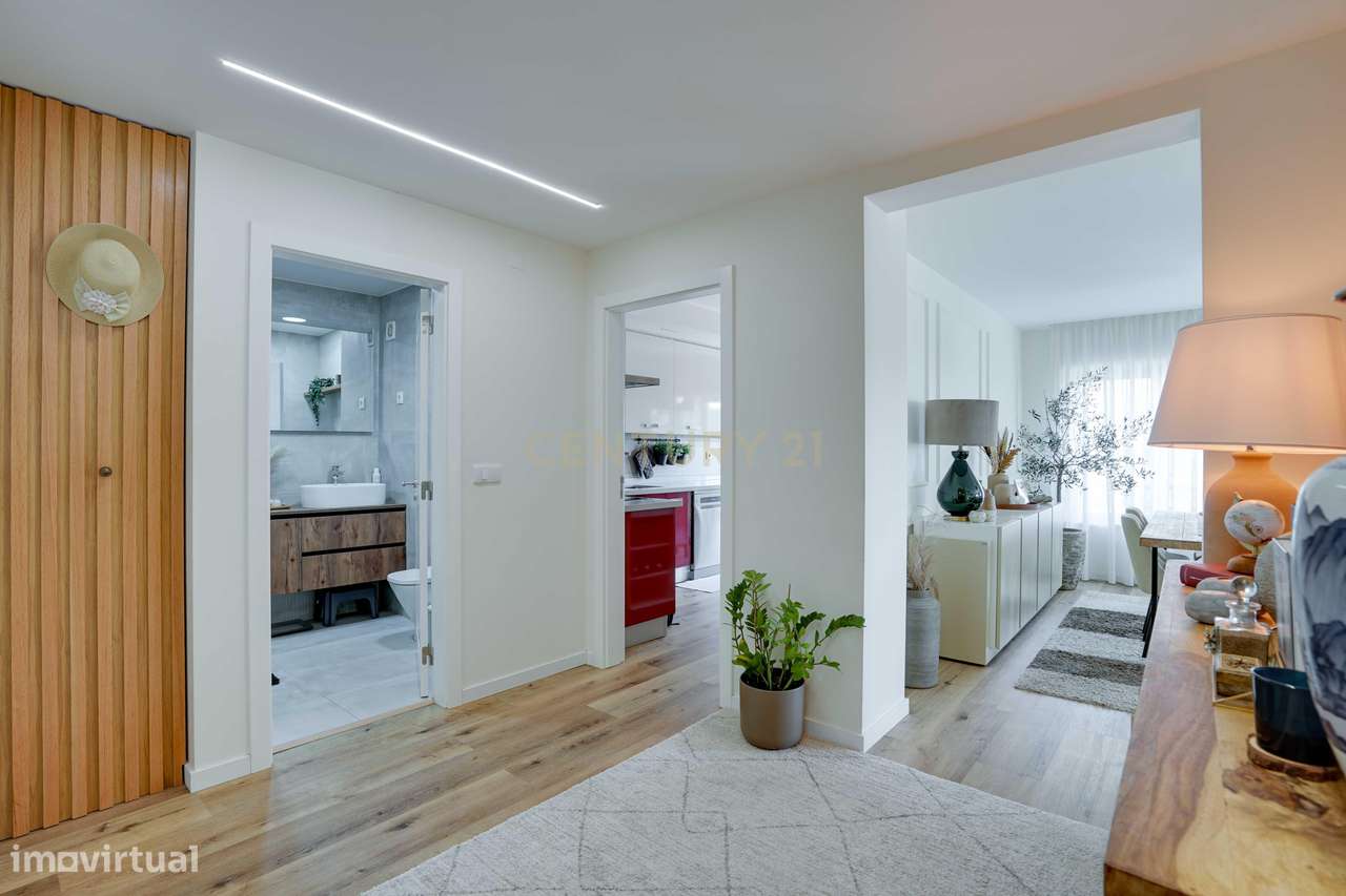 Apartamento T3 na Praça da Concórdia, Montijo-11