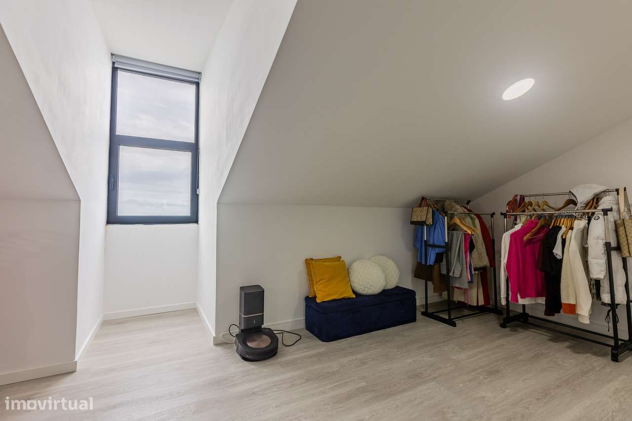 Apartamento Duplex T3 - São Vicente Ferreira.-31