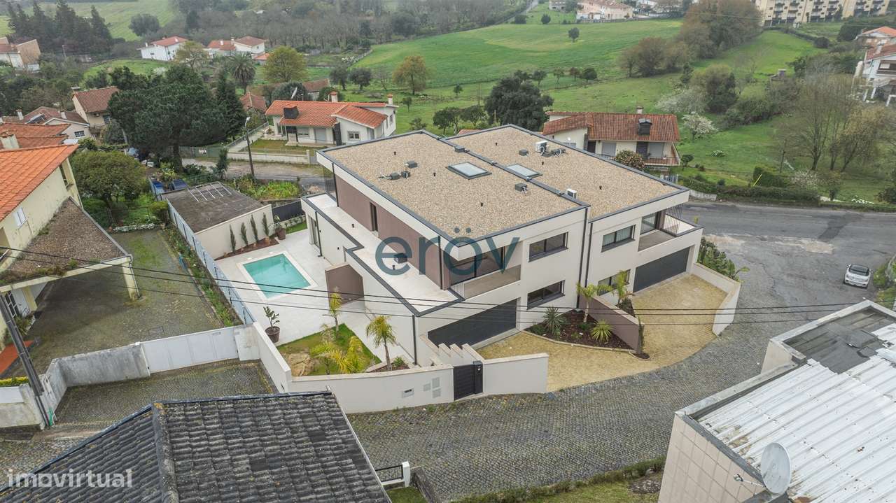 Moradia T4 de Luxo em Requião – Vila Nova de Famalicão-11