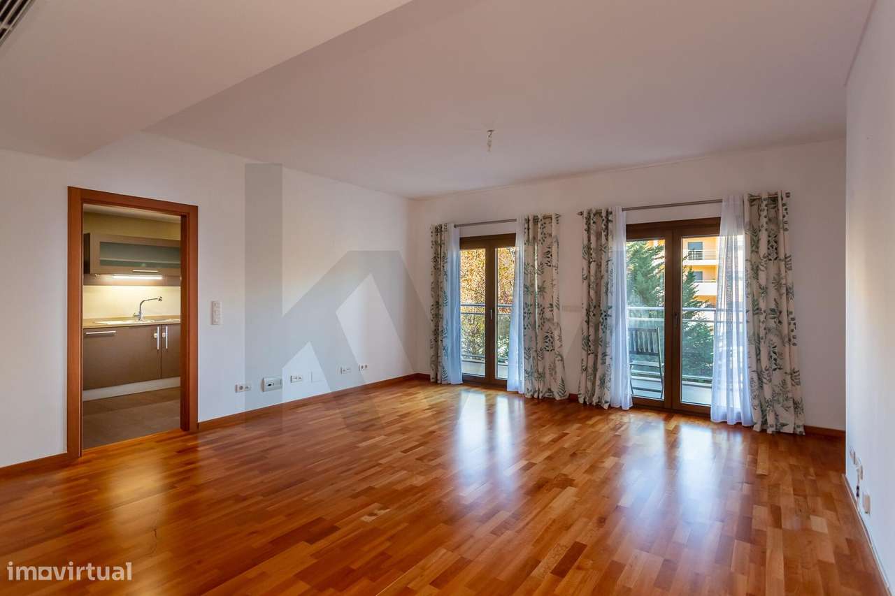 T2 com Varanda, Estacionamento e Arrecadação – Conforto e Funcionalida - Grande imagem: 4/40