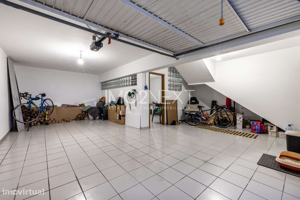 MORADIA T3 GEMINADA || CENTRO DA MARINHA GRANDE-28