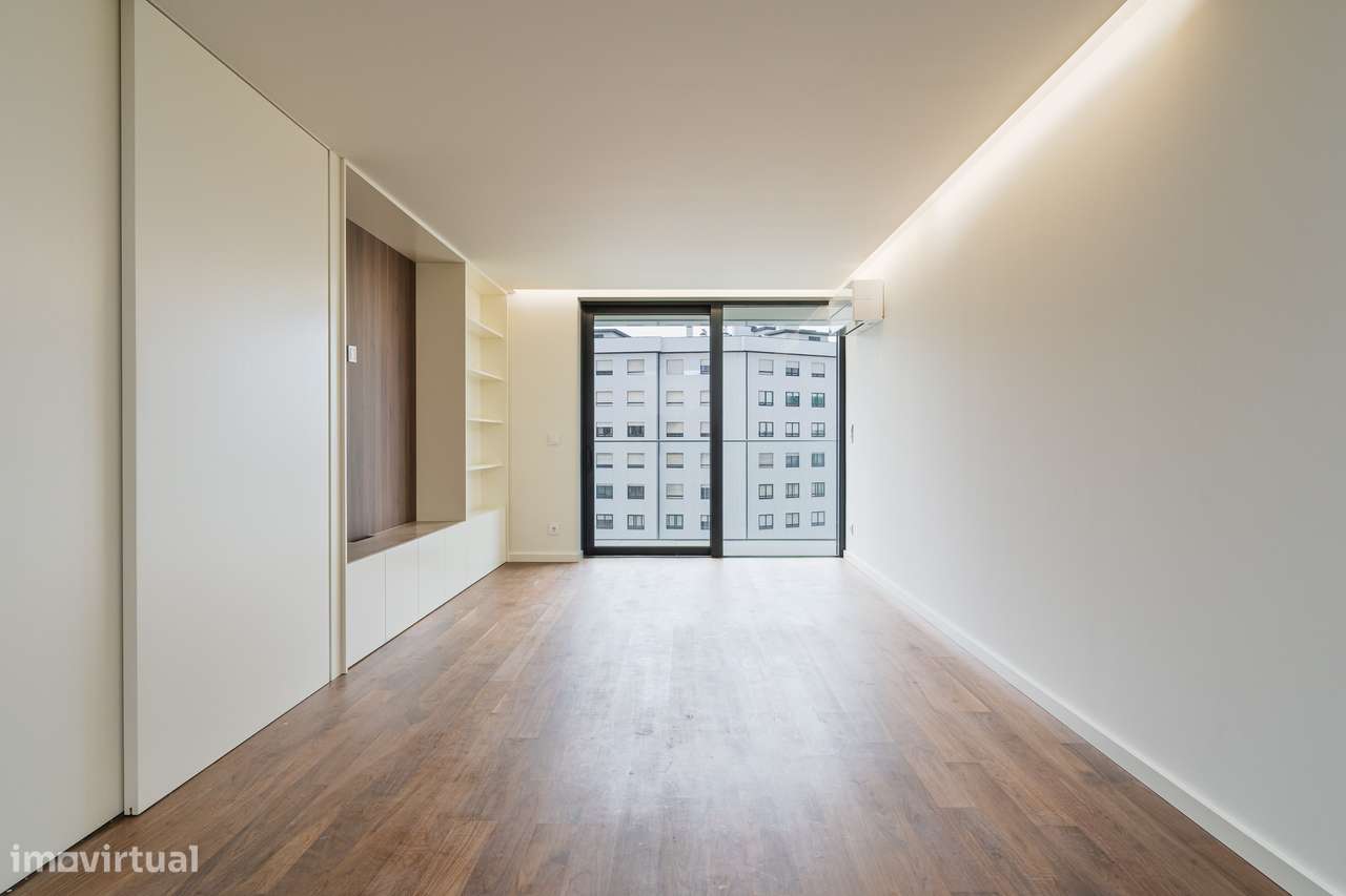 T3 com varanda - Centro de Vila Nova de Gaia - Grande imagem: 2/68