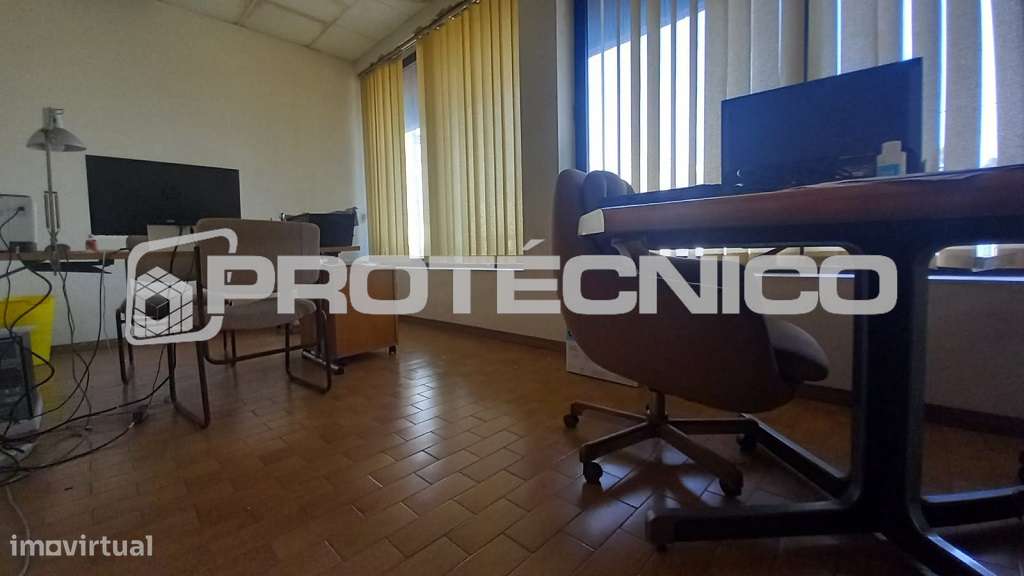 Armazém Industrial - 16.500m2 - Centro País-8