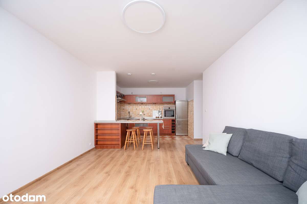 Przestronne 3 pokojowe mieszkanie na sprzedaż-5