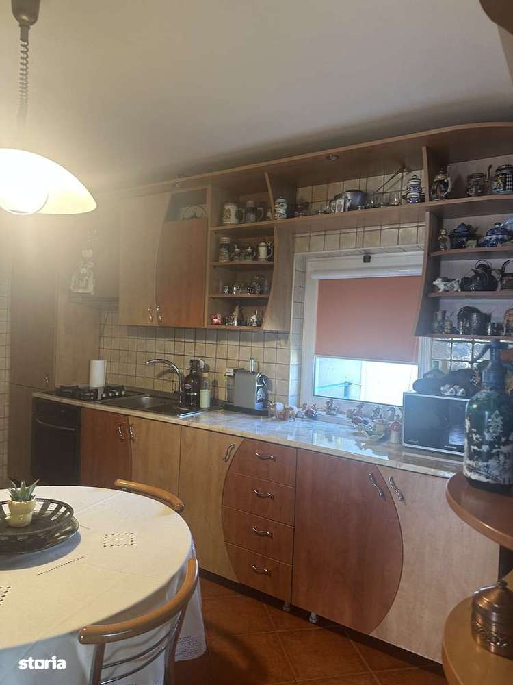 Campina - ap. 3 cam - mobilat - 11000 Euro - Imagine principală: 5/11