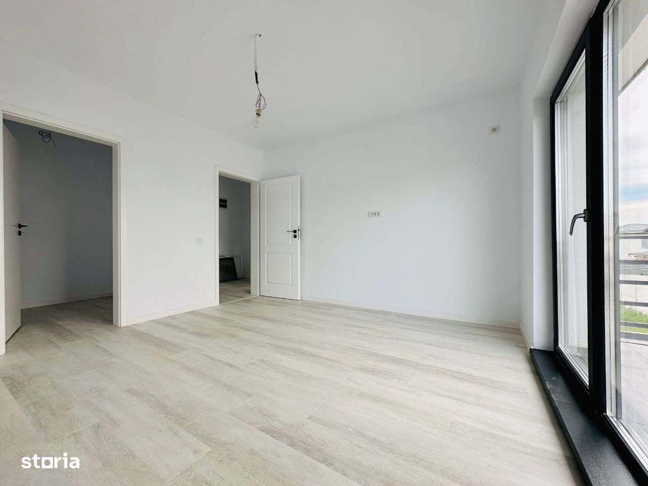 Vila Spatioasa 5 Camere - La intrare in Comuna Berceni - Imagine principală: 5/12