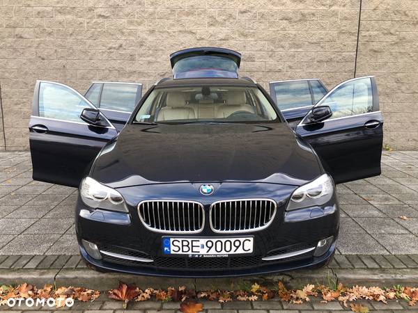 BMW Seria 5 530d xDrive Touring - 4