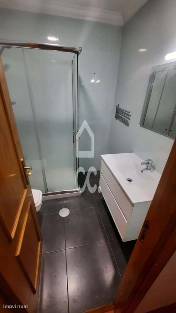 Apartamento T3+1 situado na zona da Levada, em Rio Tinto, Gondomar-19