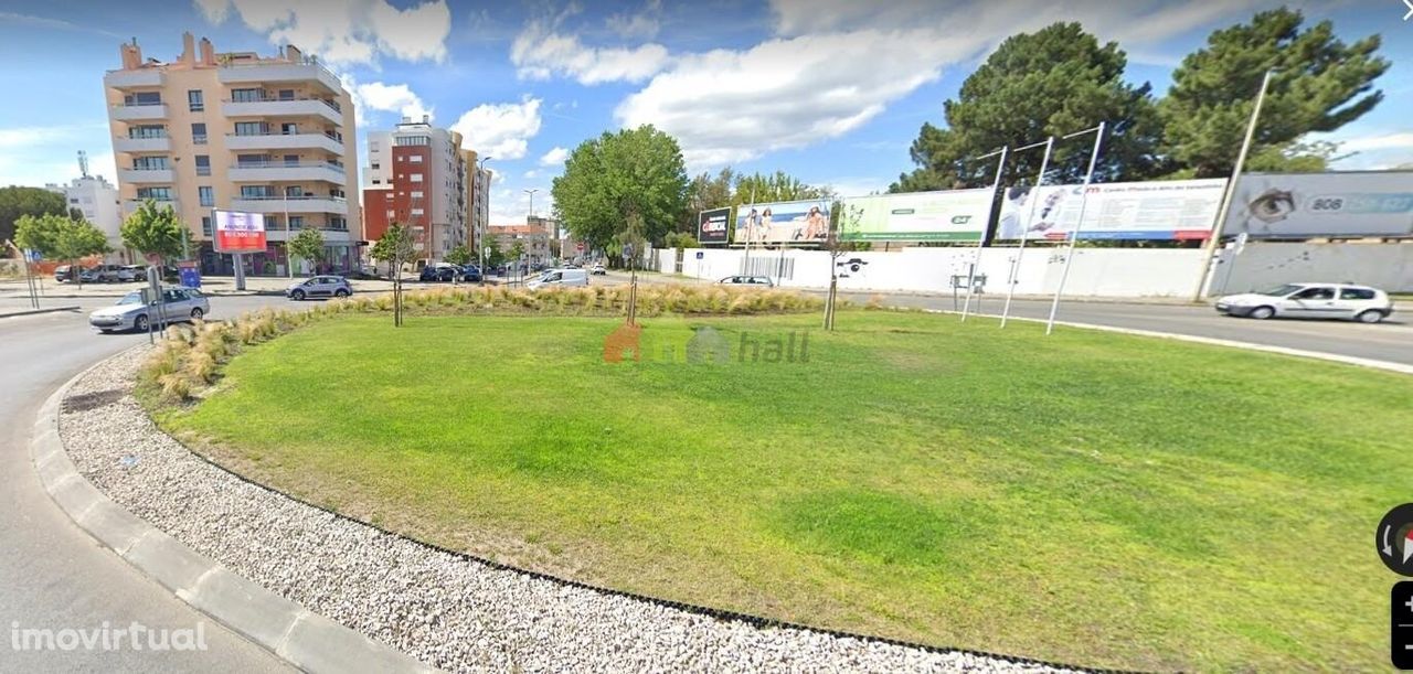 Terreno para construção de prédio no Alto Seixalinho