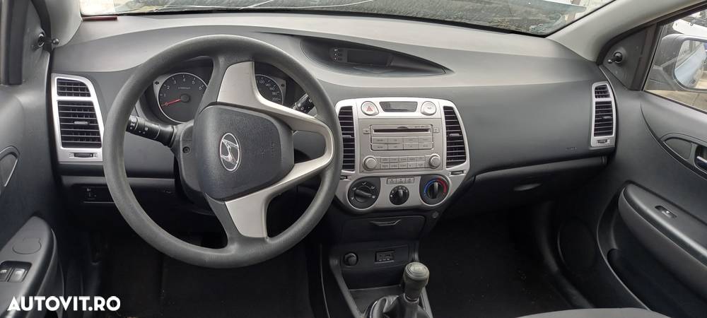 Dezmembrari/Dezmembrez Hyundai I20 - 5