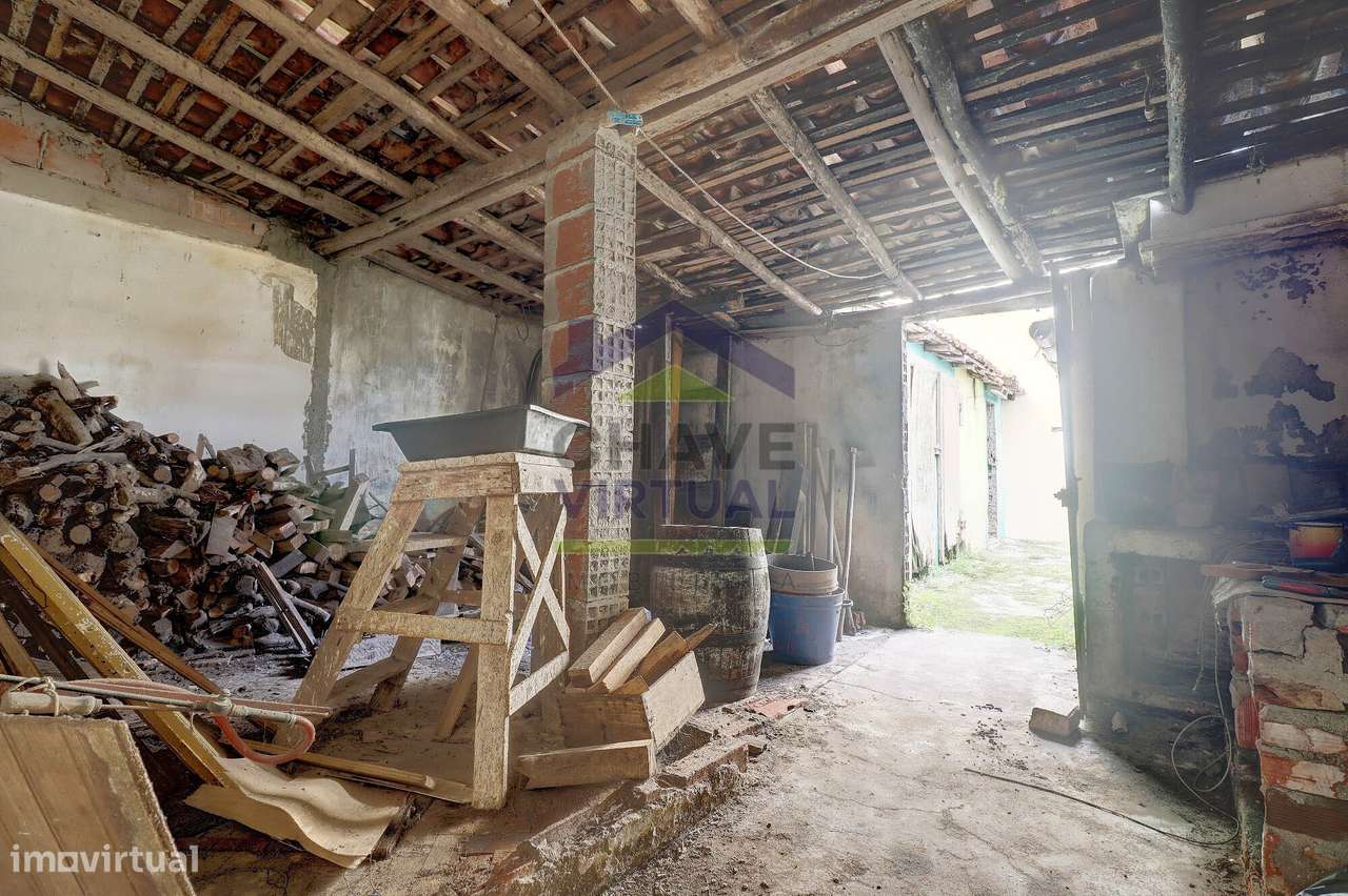 Moradia V1 com 2 Anexos para Recuperar - Centro Bombarral-15