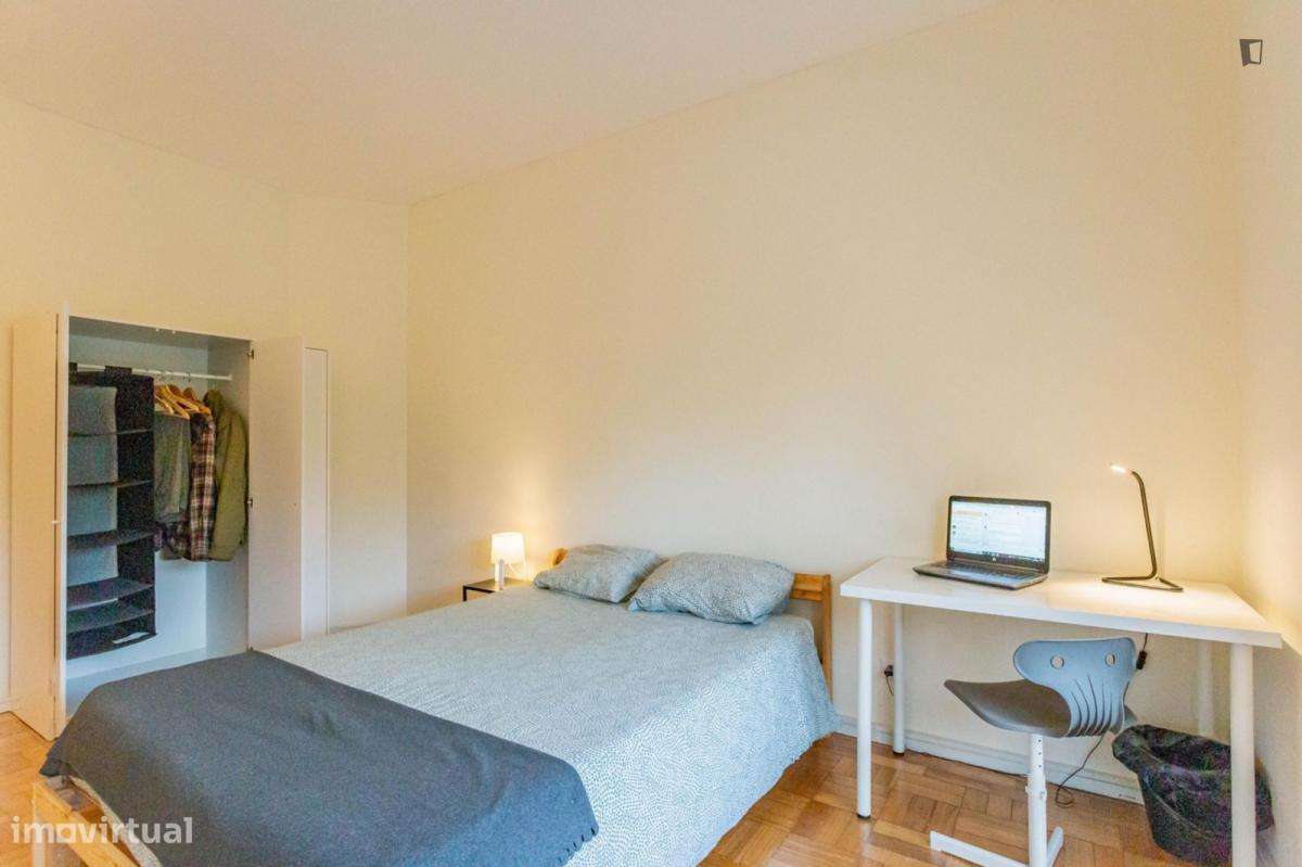 Quarto - localizado em Ramalde Porto - Grande imagem: 5/10