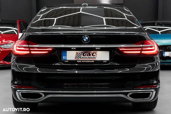 BMW Seria 7 750Li xDrive - 11