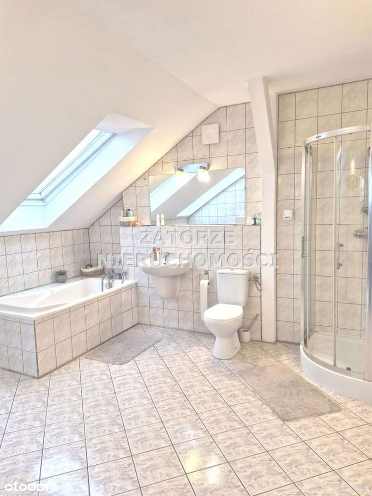 Ekskluzywne dwupoziomowe 73m2/ 2 łazienki / Loggia-8