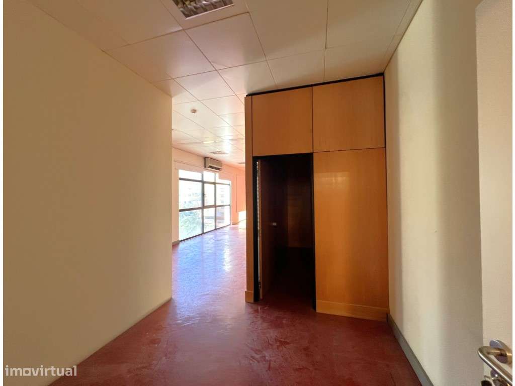 Escritório para arrendamento em Miraflores com 130 m2 - Grande imagem: 5/11