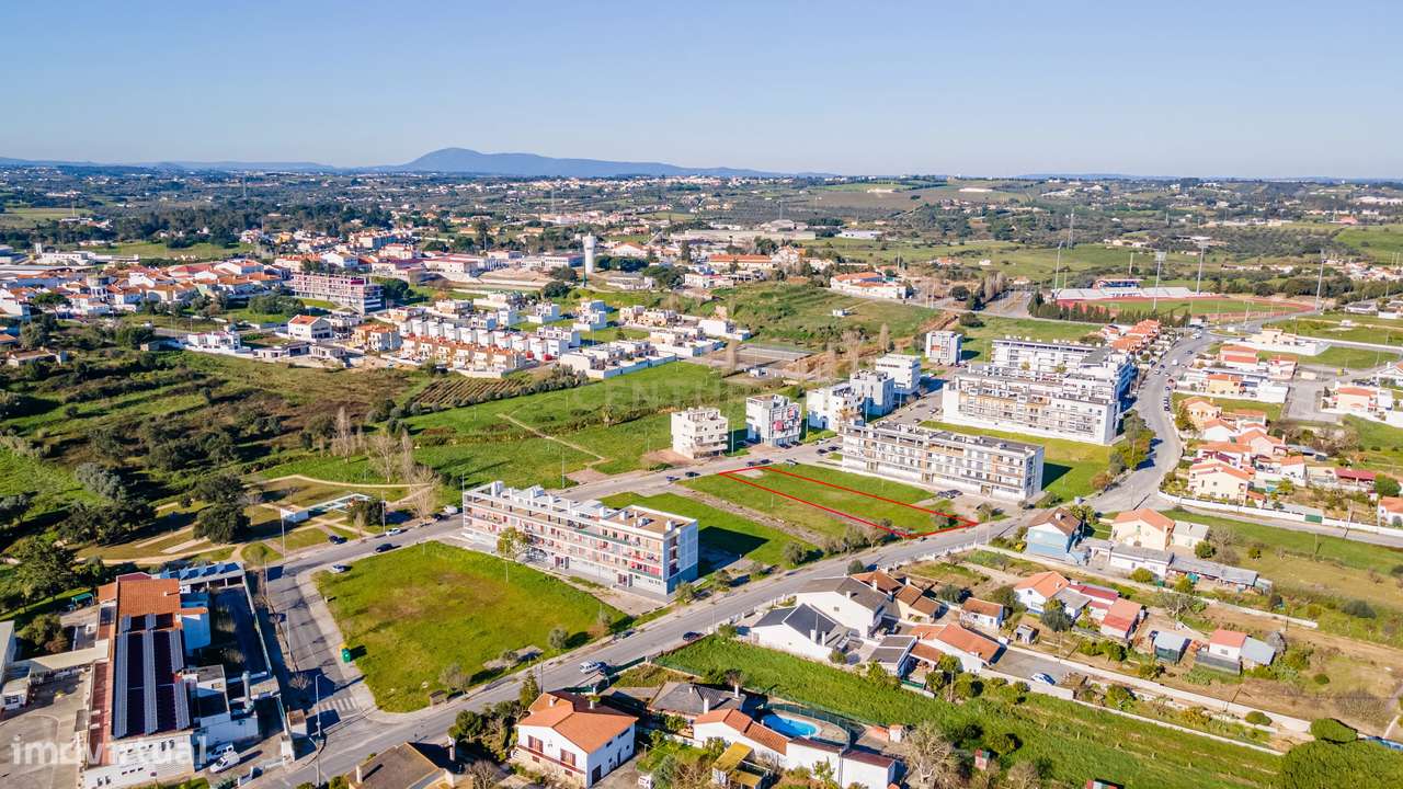 Lote de Terreno Urbano no Centro do Cartaxo para construção de 3 bloco - Grande imagem: 5/16