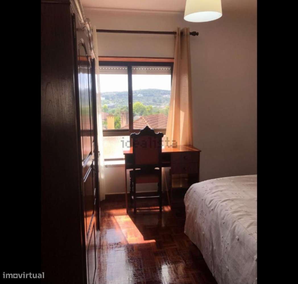 Quarto - localizado em  Coimbra - Grande imagem: 5/10
