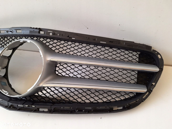 MERCEDES E 212 LIFT GRILL ATRAPA 2128851400 ORYGINAŁ - 2