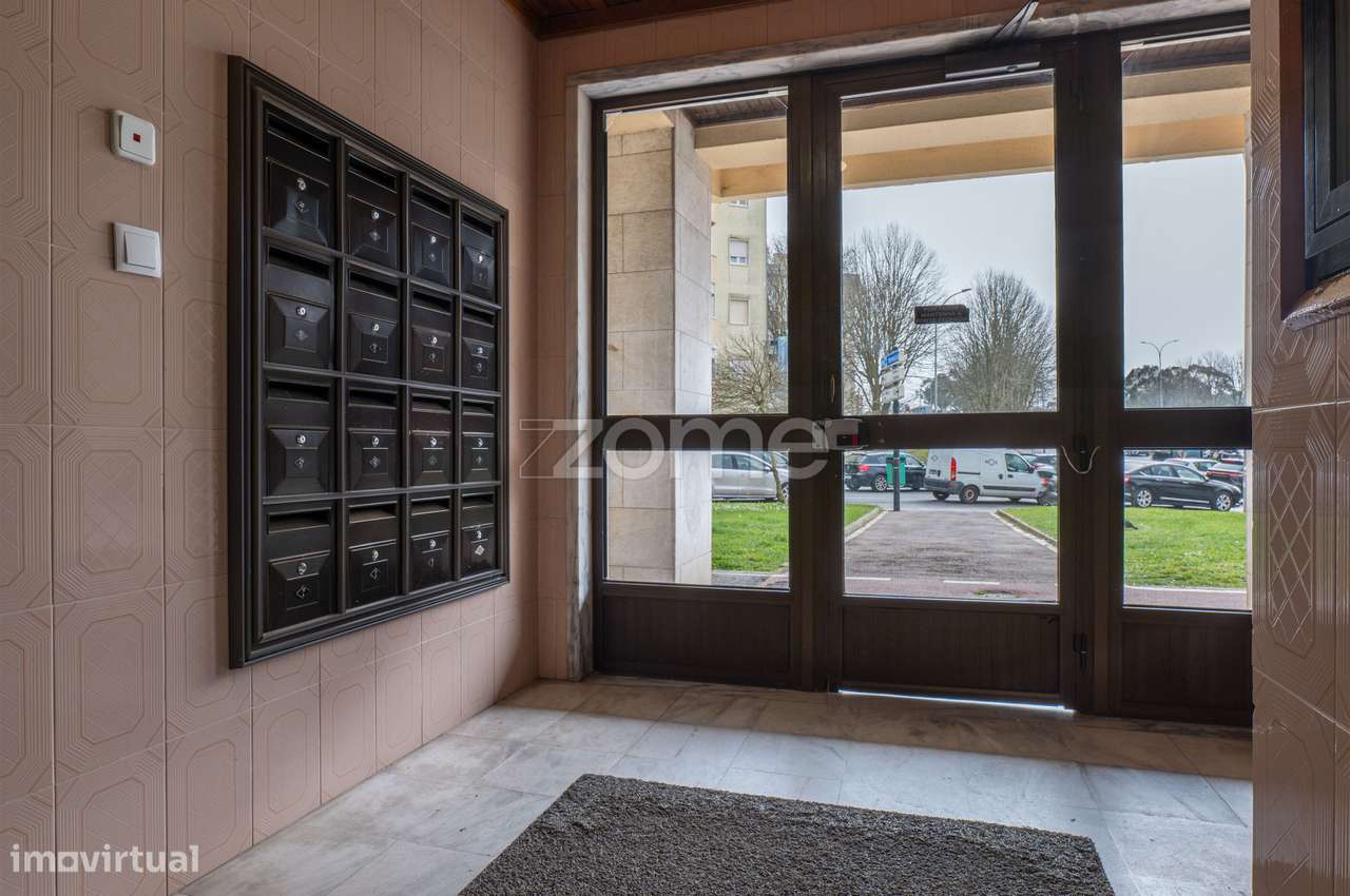 Apartamento T2 remodelado à venda, Venteira-6