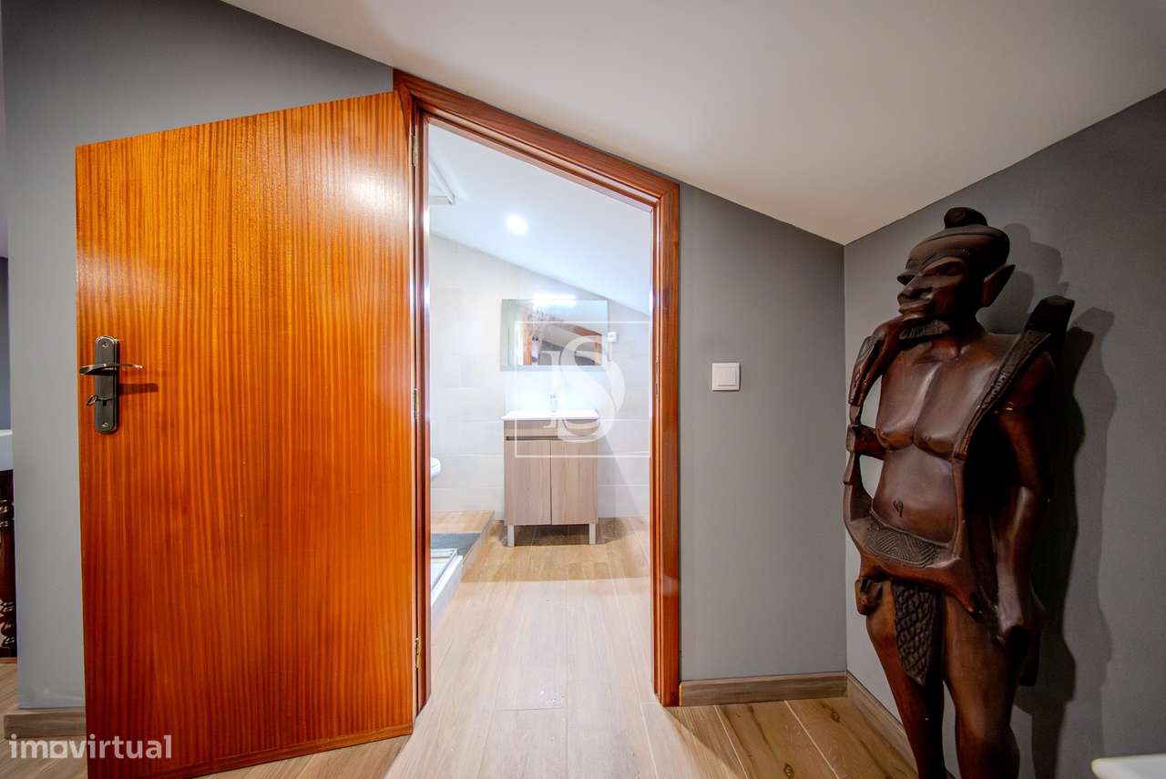 Moradia T3 + Lote Urbano 384m2 | Urb. Casal Tocha, Torres Novas-17